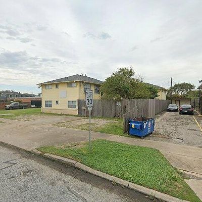 2216 Avenue O, Galveston, TX 77550