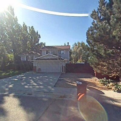 2216 Sierra Rd, Rock Springs, WY 82901