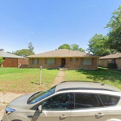 2229 Babalos Ln, Dallas, TX 75228