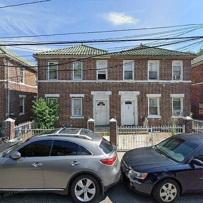 2229 Brookhaven Ave, Far Rockaway, NY 11691