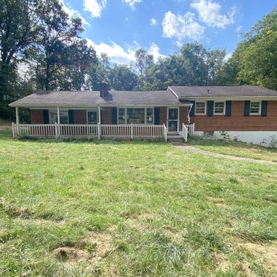 223 Poplar Hill Dr, Johnson City, TN 37604