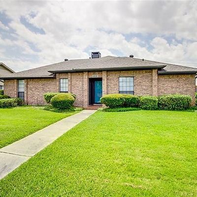 2235 Spring Leaf Dr, Carrollton, TX 75006