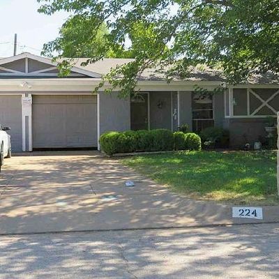 224 Chevy Chase Dr, Fort Worth, TX 76134