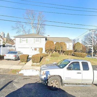 3 Soundview St, New Rochelle, NY 10805