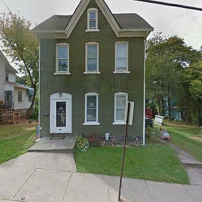 30 E High St, Bangor, PA 18013