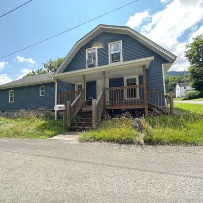 300 Holston St, Narrows, VA 24124