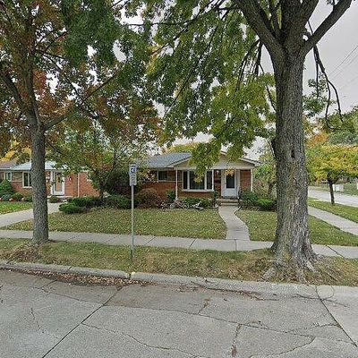 30000 Elmgrove St, Saint Clair Shores, MI 48082