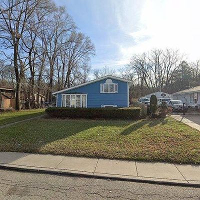 301 Delaware St, Carpentersville, IL 60110