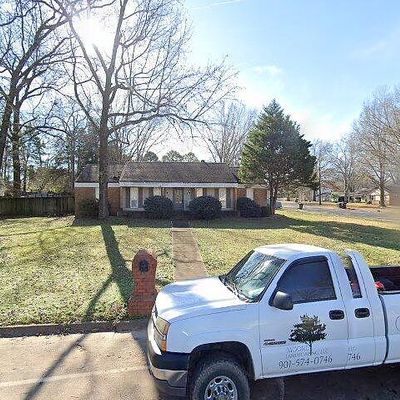 301 W White Rd, Collierville, TN 38017