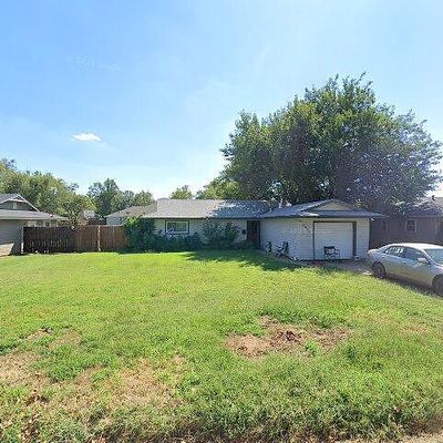 3015 Dwelle Dr, Enid, OK 73701