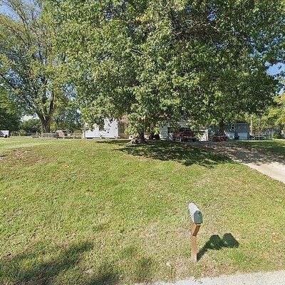 302 Campbell Dr, Liberty, MO 64068