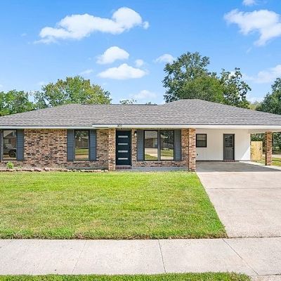 302 Cloud Dr, Baton Rouge, LA 70806