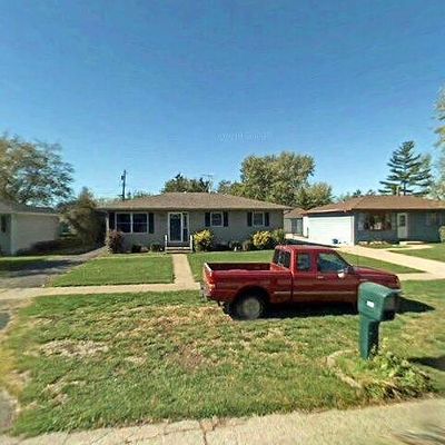 302 Dearborn St, Hobart, IN 46342