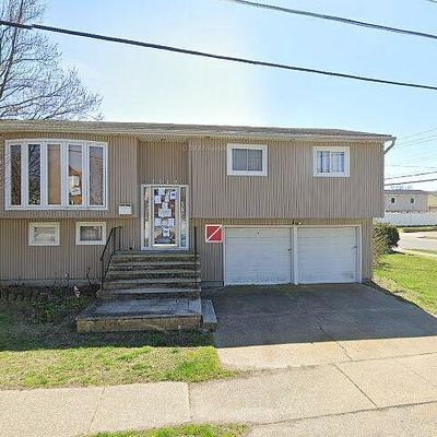 3020 Bayport Ct, Wantagh, NY 11793