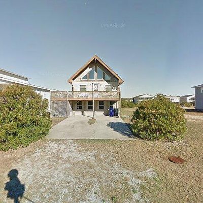 3024 W Dolphin Dr, Oak Island, NC 28465