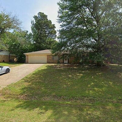 303 Dalee Dr, Hallsville, TX 75650