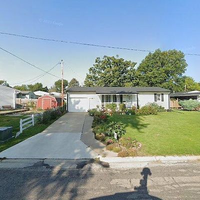 303 Harrison Dr, Marshalltown, IA 50158