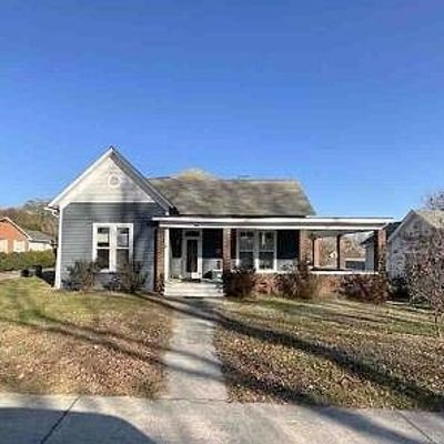 304 Broad St, Sweetwater, TN 37874