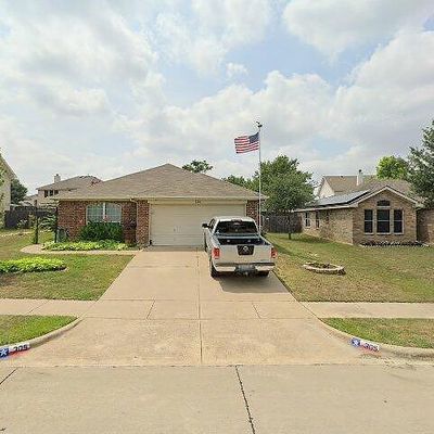 305 Centennial Pl, Crowley, TX 76036