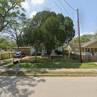 305 S Bell Dr, Texas City, TX 77591