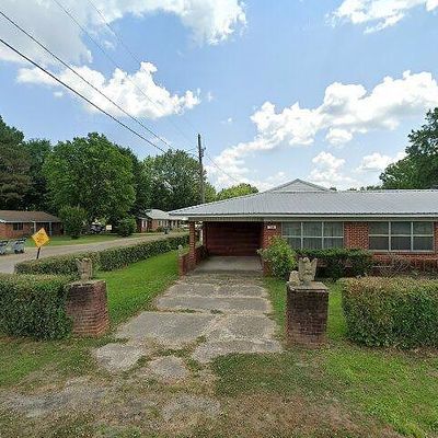 306 George St, Bruce, MS 38915