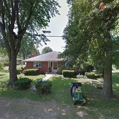 309 E Clay St, Smithton, MO 65350