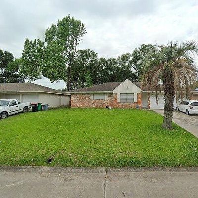 309 Pamela Dr, Baytown, TX 77521