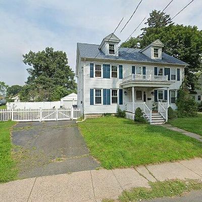31 Strickland St, Manchester, CT 06042