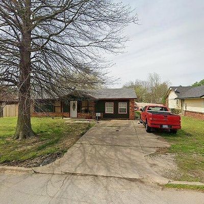 310 S Avenue H, Collinsville, OK 74021