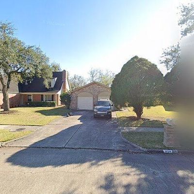 3126 Mosby Dr, Sugar Land, TX 77479