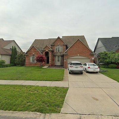 31263 Broderick Dr, Chesterfield, MI 48051