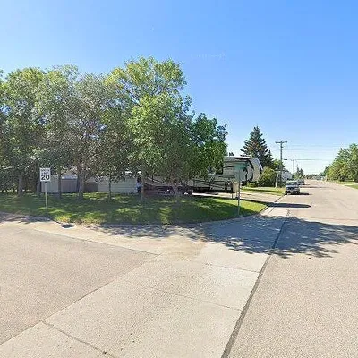 315 3 Rd Ave Ne, Surrey, ND 58785