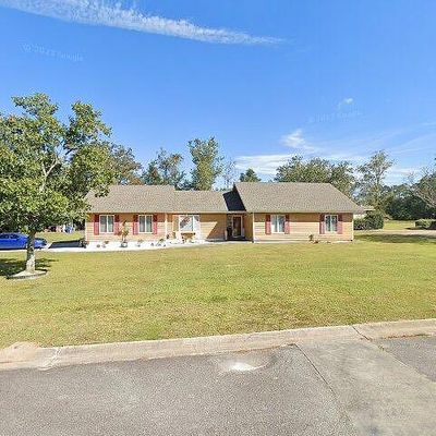 3154 Ash Dr, Waycross, GA 31501