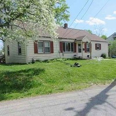 316 Sunset Dr, Pearisburg, VA 24134