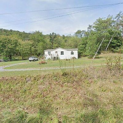 318 S Piney Mountain Dr, Stanley, VA 22851