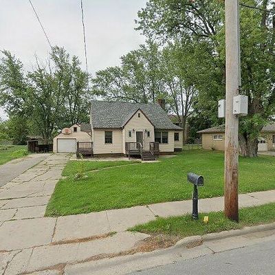 318 W Division St, Sparta, MI 49345