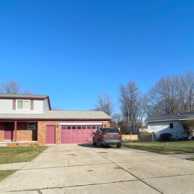 320 5 Th St, Marysville, MI 48040