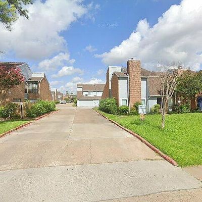 3200 S Gessner Rd #204, Houston, TX 77063