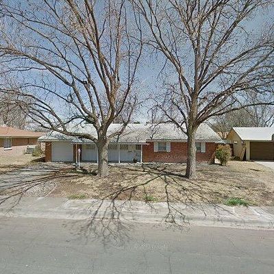 3203 Futura Dr, Roswell, NM 88201