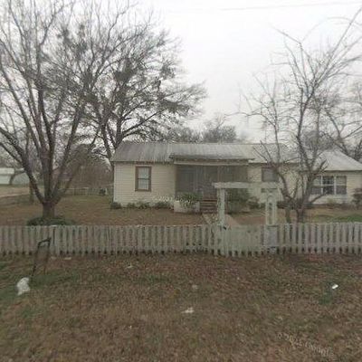 322 Walnut St, Donie, TX 75838