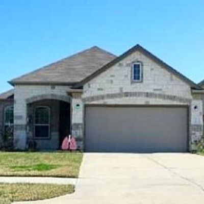 3230 Primrose Dr, Texas City, TX 77591