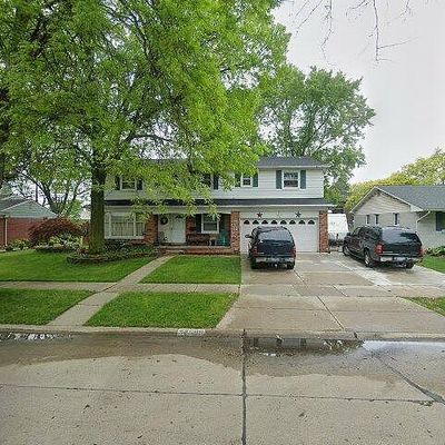 32509 Scone St, Livonia, MI 48154