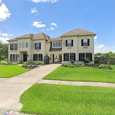 327 Northcliff Ridge Ln, Friendswood, TX 77546