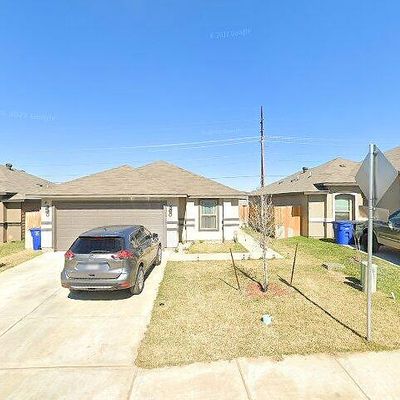 3311 Jose C Santos Dr, Laredo, TX 78046