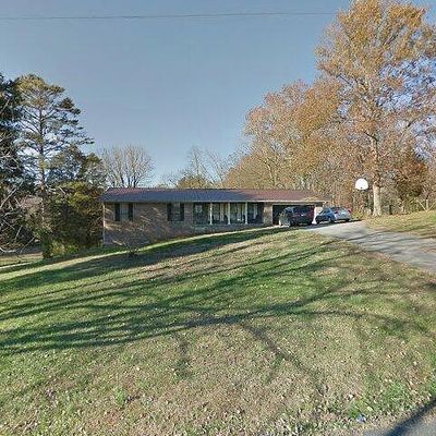 335 Liveoak Dr, Knoxville, TN 37920