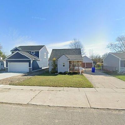 33530 Otto Ave, Fraser, MI 48026