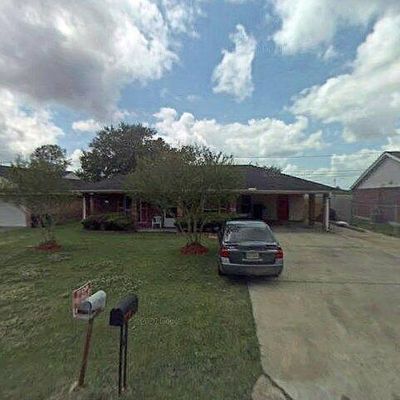 266 Myrtle Grove St, Donaldsonville, LA 70346