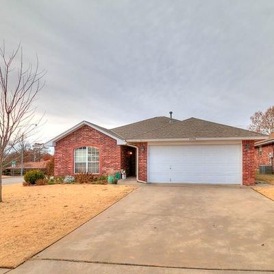 2700 Tioga Cir, Norman, OK 73071