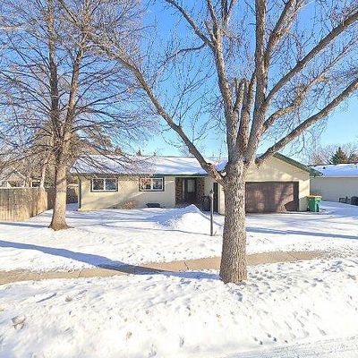 2705 Atlas Dr, Bismarck, ND 58503