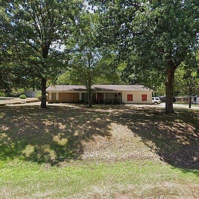 2705 Buckner Dr, Longview, TX 75604